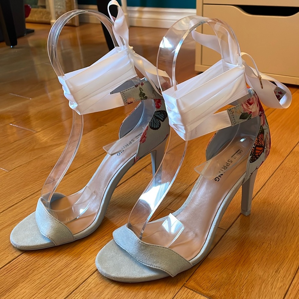 DISNEY - ALICE IN WONDERLAND - Call it Spring Heels